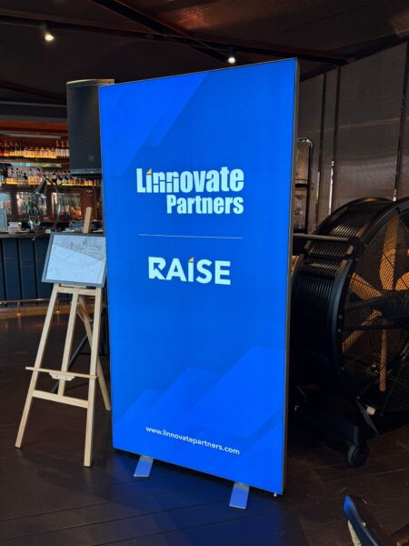 Enliten Banner Stand 1mWx2mH - Image 2